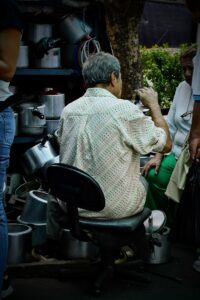 Tradición y esfuerzo: oficios que se resisten al olvido 
