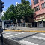 Desobediencia en las vías: la creciente problemática por invasión de carriles del Metroplús