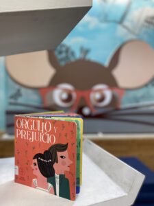 Niños que devoran libros en un país que apenas lee