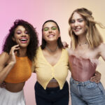 Medellín: cuna del reggaetón global y espejo de la sexualización de la mujer en la música urbana