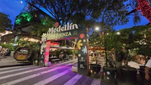 Narcoestética y turismo aspiracional: el nuevo rostro de Provenza en la era digital