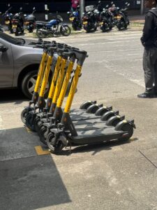 Regreso regulado: Lo que debes saber para rodar en patineta eléctrica