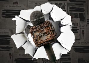 Tensión e irrespeto: los choques de figuras políticas con periodistas en Colombia